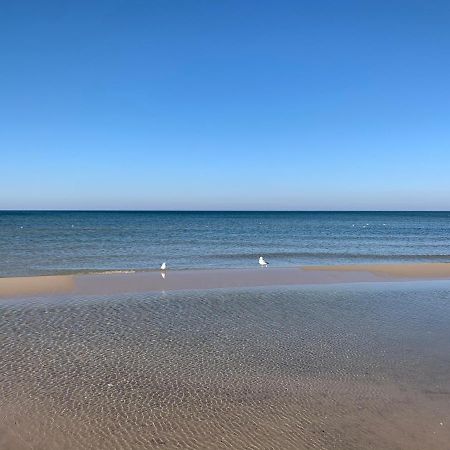 Апартаменты Surf'N Beach Apartament Дзивновек Экстерьер фото