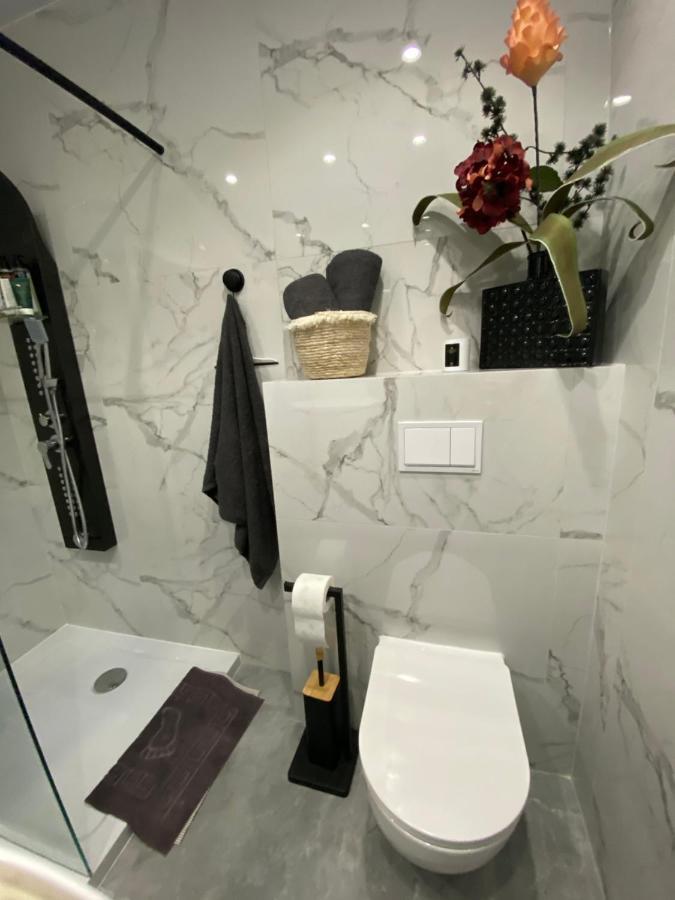 Апартаменты Surf'N Beach Apartament Дзивновек Экстерьер фото