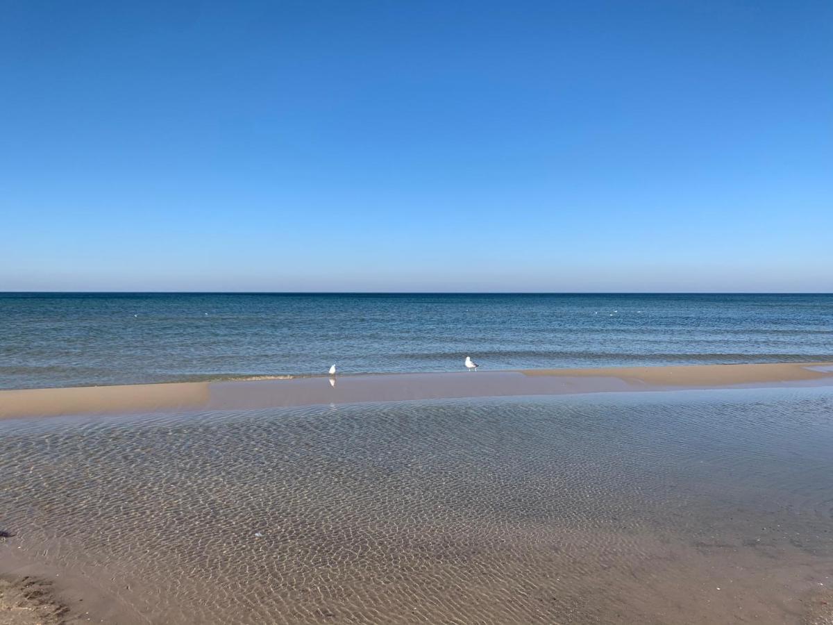 Апартаменты Surf'N Beach Apartament Дзивновек Экстерьер фото